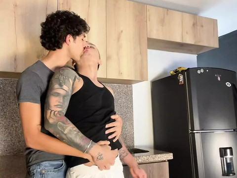 MistTube presents: Colombian boy shows how to take a huge cock - enriquemudu & milky_santy